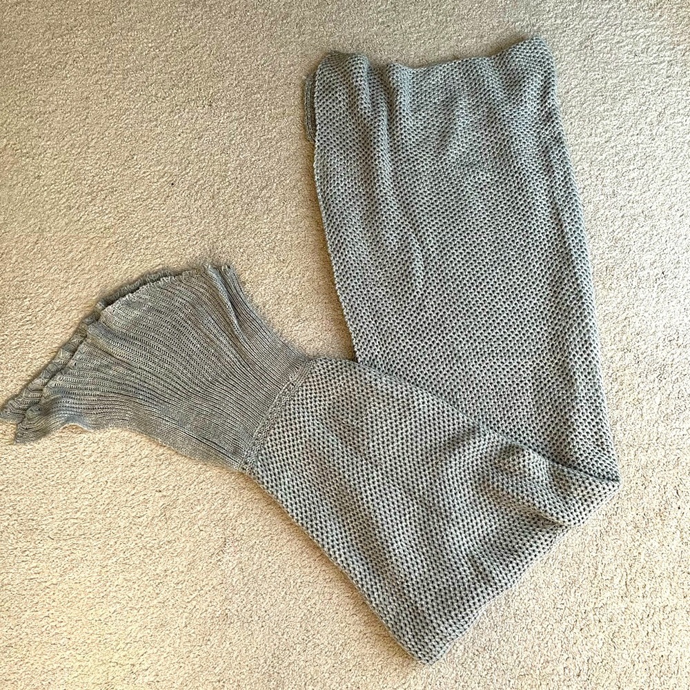 Knitted Mermaid Tail Blanket